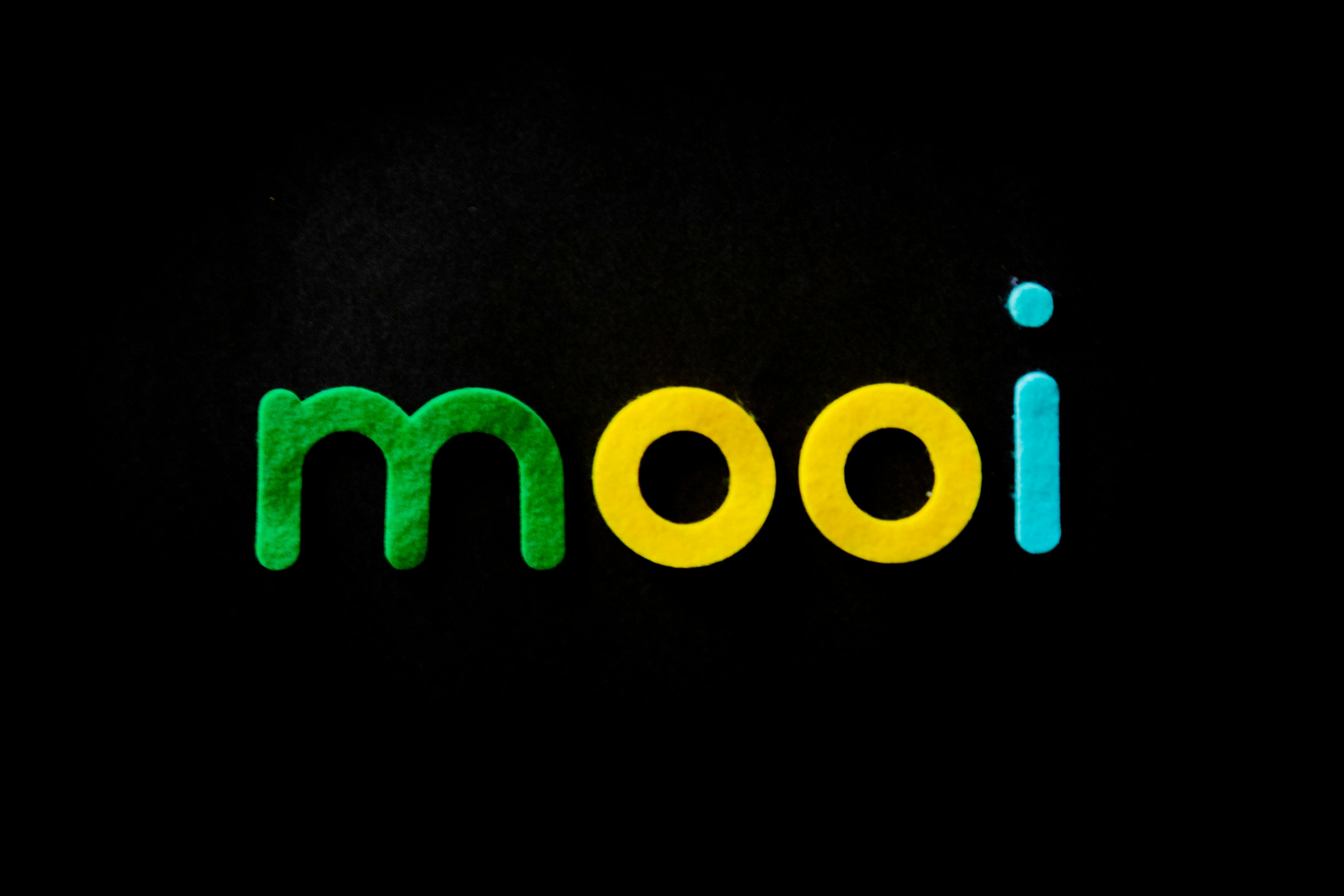 mini logo-black